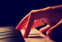 拉菲尼亚对阿根廷放狠话，迪马利亚评论笑哭表情😂.